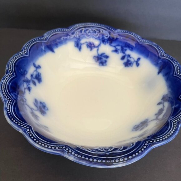 Johnson Brothers St. Louis Blue Flow 9" Scalloped Porcelain Vegetable Bowl - Picture 2 of 7